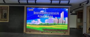 觸控延遲0.01秒 vs 0.1秒：差10倍的價(jià)格背后，會(huì)議平板觸控技術(shù)的水有多深？”